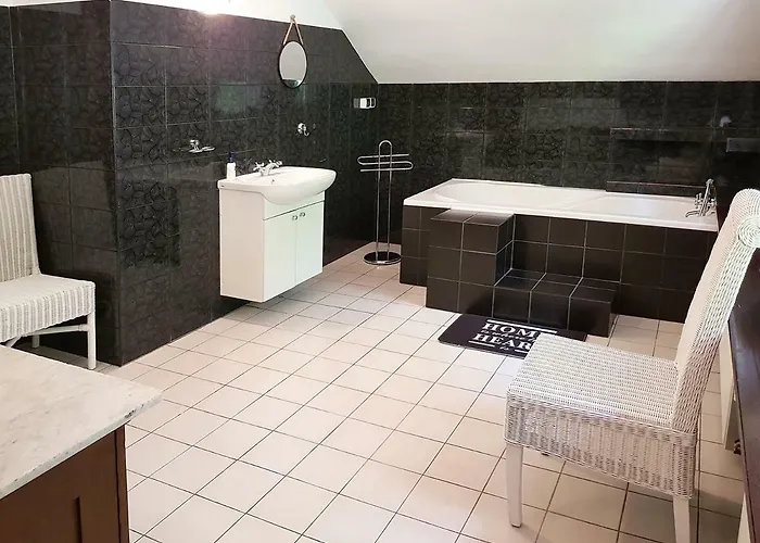 Retro Mozliwosc Wynajecia Calego Budynku