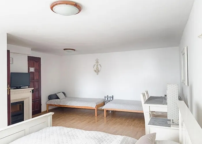 Retro Mozliwosc Wynajecia Calego Budynku Homestay