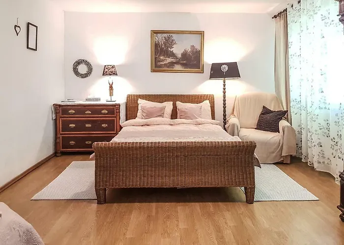 Retro Mozliwosc Wynajecia Calego Budynku Homestay